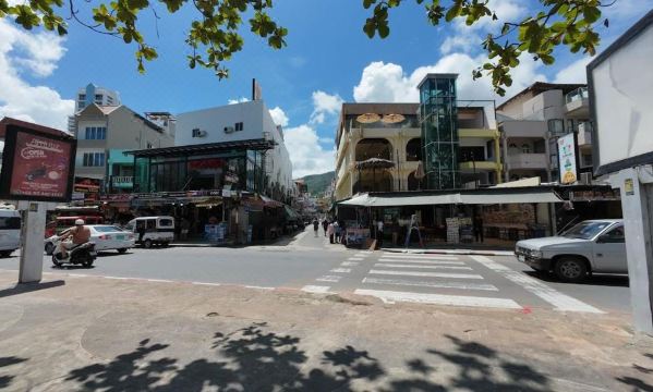 JB House Patong 주변 패통 거리