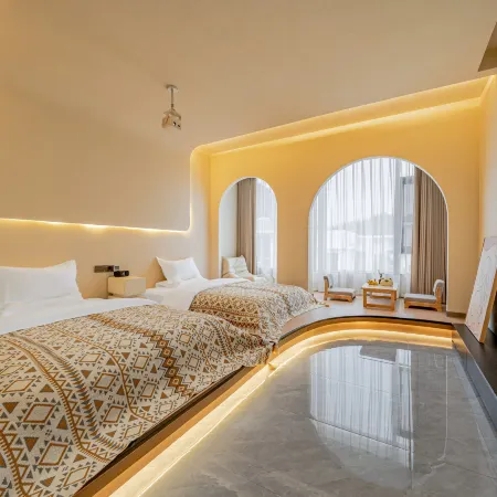 Zhenxi · Yalu Hotel (Huangguoshu Waterfall Scenic Area Ticket Center Branch)