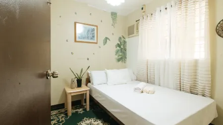 Jb's Transient House Отели рядом с достопримечательностью «Diocesan Shrine of the Immaculate Conception»