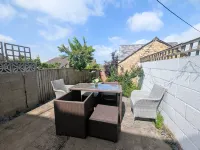 Stone cottage, own parking & EV charger -Buttercup