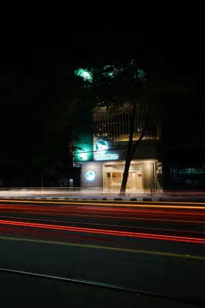 Bobopod Slamet Riyadi, Solo Отели рядом с достопримечательностью «Стаден Манахан Суракарта»