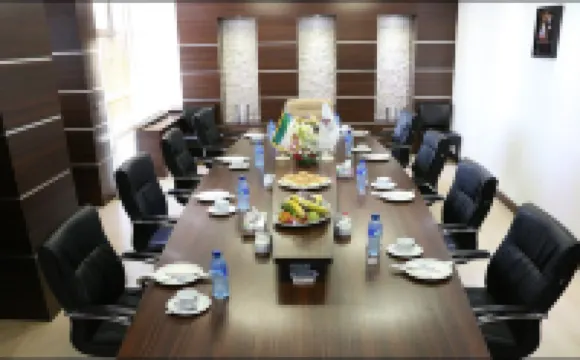 波斯·埃斯特赫拉爾飯店