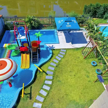 Yujian Holiday Villa (Midea Egret Lake Branch, Foshan)