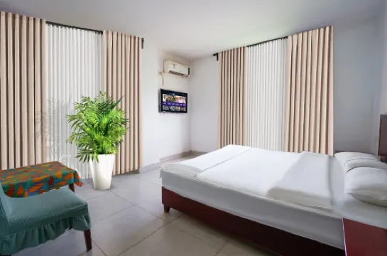 Xinyi Apartment (Near Huizhou Central People's Hospital Zhongkai Branch)