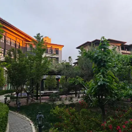 Gu'an Wanderlust Retreat