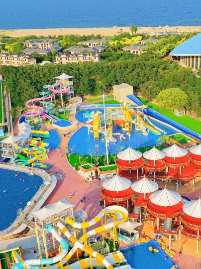 Fisher Island Holiday Hotel