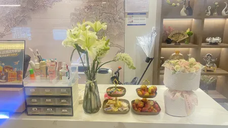 Dong Cheng Hotel Отели в г. Вейнин