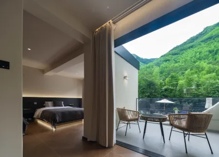 Anji Dashan Dashan Suxi Private Hot Spring Healing Design Guesthouse (Zhebei Grand Canyon) Отели рядом с достопримечательностью «shi ling cun»
