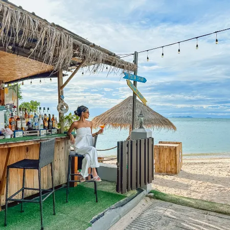 Mayaana Beach Resort Pattaya (Formerly known as Golden Tulip Pattaya Beachfront Resort)