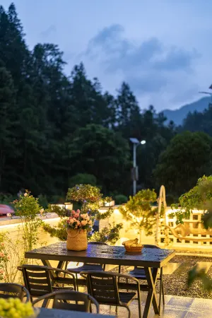 Fanshe Homestay Отели рядом с достопримечательностью «Sanqing Mountain Xiaoyao Valley»