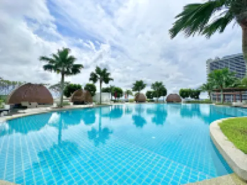 Almas Suites Puteri Harbour by Stayrene