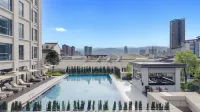 Mile Bonny Hotel - Rooftop Pools
