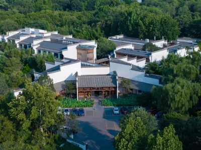 Blossom & Resorts · Shunlu Hotels in Shungeng International Expo Center Area