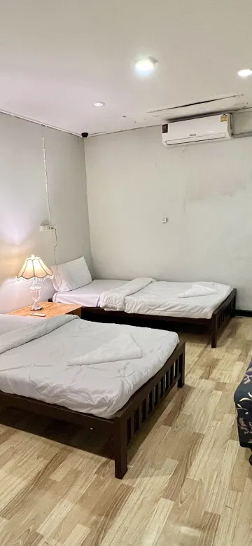 ห้องซิกเนเจอร์ เตียงแฝดพร้อมห้องน้ำรวม