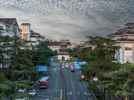 Homeinn Selected Hotel (Yangzhou Shouxihu Geyuan ) Отели рядом с достопримечательностью «Fuyuan Garden»