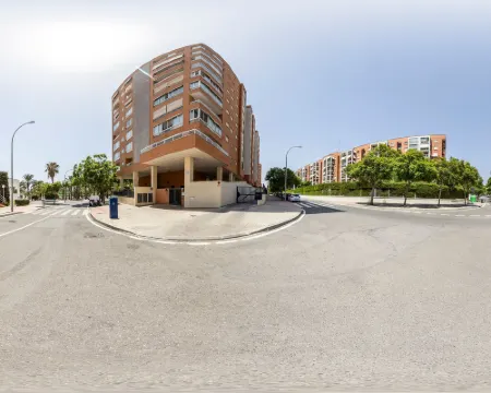 Travelodge Alicante Puerto โรงแรมในอลิกานเต
