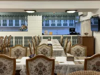 Suan Sunandha Palace Hotel Hotels near Thai International Library