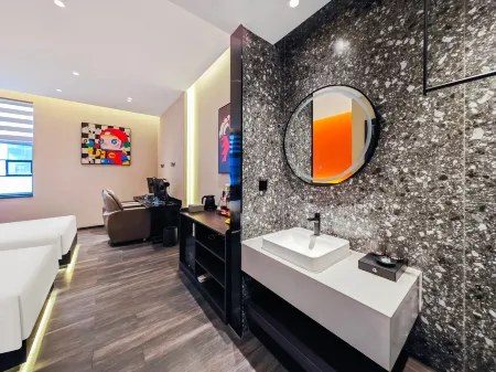 Taikoo E-sports Hotel Отели в г. Наньчэн