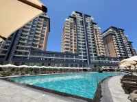 Riverside Life Residences - Pools