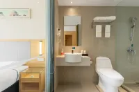 City Comfort Inn Hotel (Qinzhou Pubei People's Hospital Bus Station)