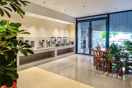 Fengjie Qutang Yijing Hotel Отели в г. уезд Фэнцзе