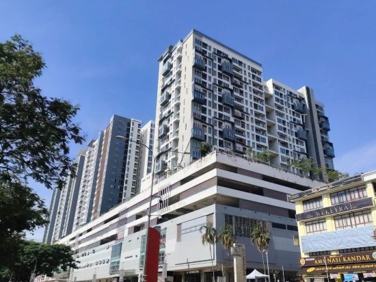 Zetapark Condominium by Emily in Town