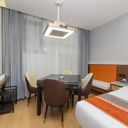 Yijin Holiday Hotel (Xiangyang Baokang No.1 Middle School Branch)