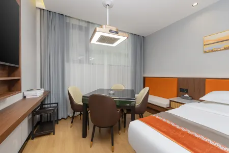 Yijin Holiday Hotel (Xiangyang Baokang No.1 Middle School Branch)