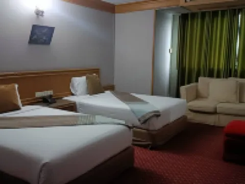 โรงแรม ปทุมธานีเพลส โรงแรมในอำเภอเมืองปทุมธานี