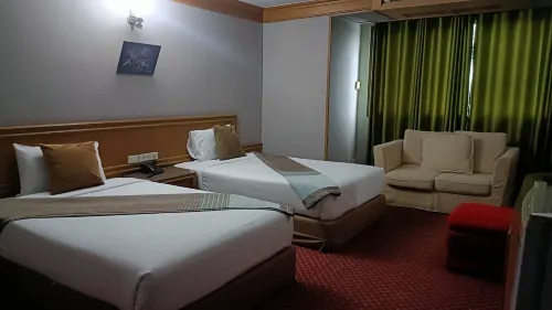 Pathum Thani Place Hotel - 3-Star