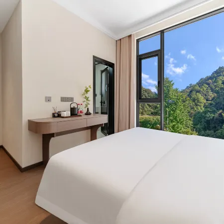 Sanqingshan Zhuangyuan Pavilion Homestay (Gangshou Cableway)