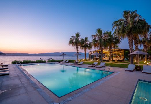 메드-인 부티크 호텔