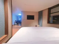Ningdu San Nongtang City Hotel