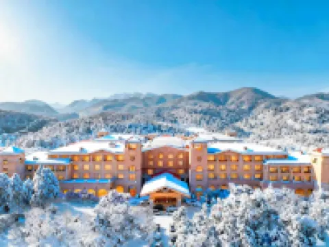 Tianjin Jingji Saintlight Resort&Spa Hotels near Tianjin Yueshui Dreamland Resort