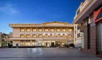 Jinjiang Yuewan Spa Hotel - piscina