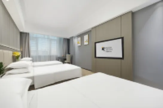 Yining Development Zone Licheng Ruixuan Hotel (Yining Airport)