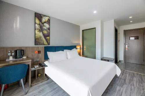 7 Days Premium Hotel (Shijiazhuang Zhengding Ancient City Longxing Temple) - 2-Star