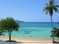 Baan Jai Dee Beach Front Hotel Hotels near Thong Sala