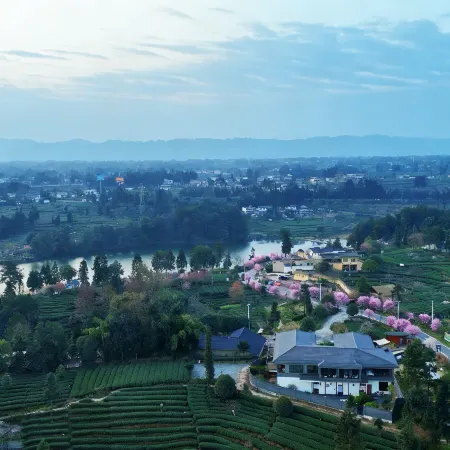 Shili Langyue Hot Spring Homestay - Ya'an Moon Lake Branch