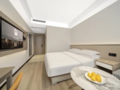 Prague Hotel Hotels in Xiangyang