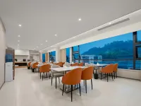 CAYMAN Hotels in Hejiang