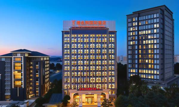 Vienna International Hotel Kunming High-speed Railway South Station Municipal Government Store