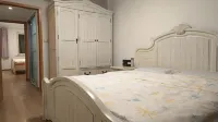 Banshan Hot Spring Homestay (Jingyuetan Subway Station Branch)
