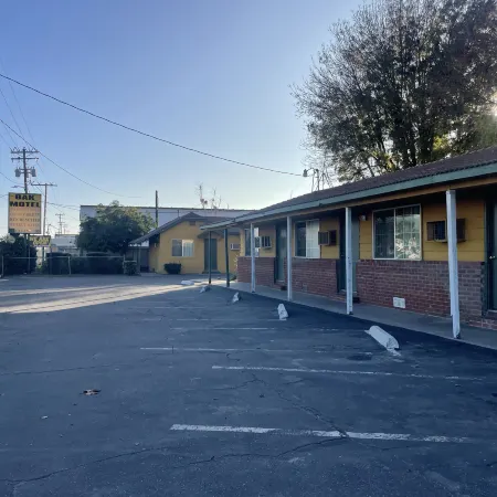 Oak Motel Modesto CA