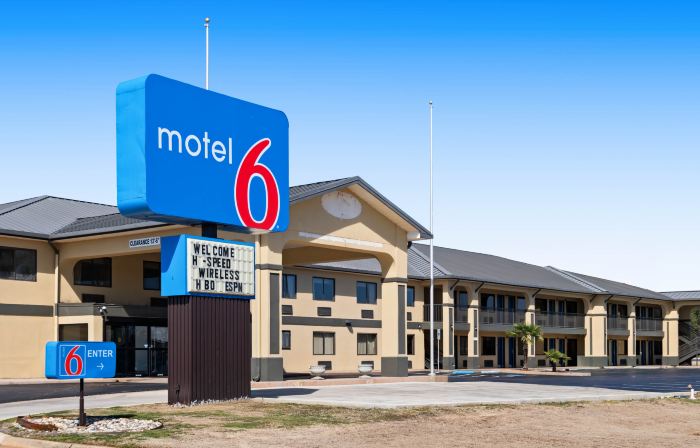 Motel 6 Prattville Al