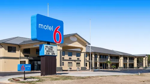 Motel 6 Prattville Al