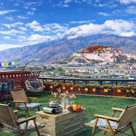 Gesang Huaxiang Xiangfen Hotel(the Potala Palace Baguo Street Store)