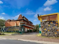 Townhouse Oak near Stasiun Purwosari formerly Graha Gentan Solo Hotels in Baki
