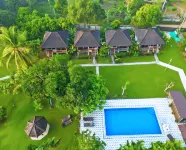 H&V Bungalow Vang Vieng