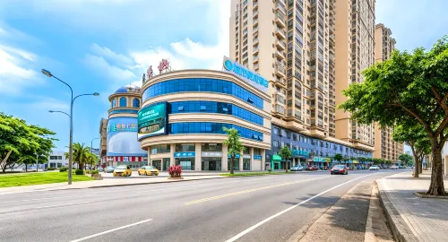 City Comfort Inn Hotel (Longzhou Zhongshan Park Zhonghua City)